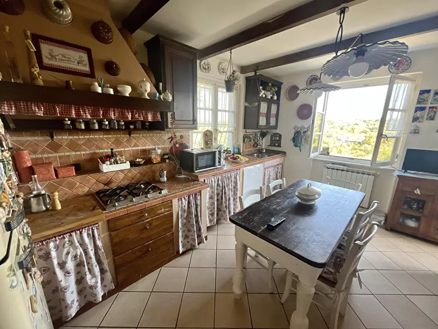 Immagine 18 di Casa semindipendente in vendita  a Riccò Del Golfo Di Spezia