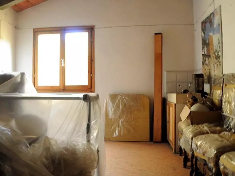 Immagine 14 di Appartamento in vendita  a Colle Di Val D'elsa