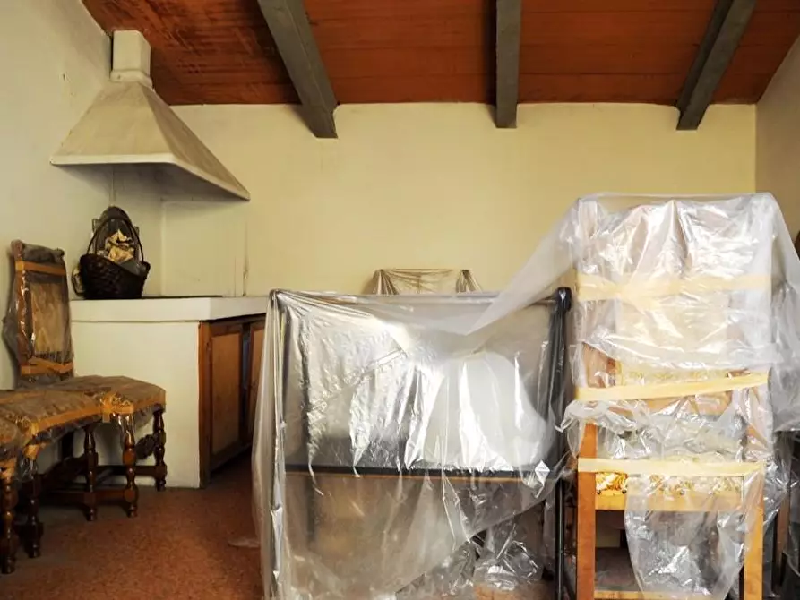 Immagine 13 di Appartamento in vendita  a Colle Di Val D'elsa