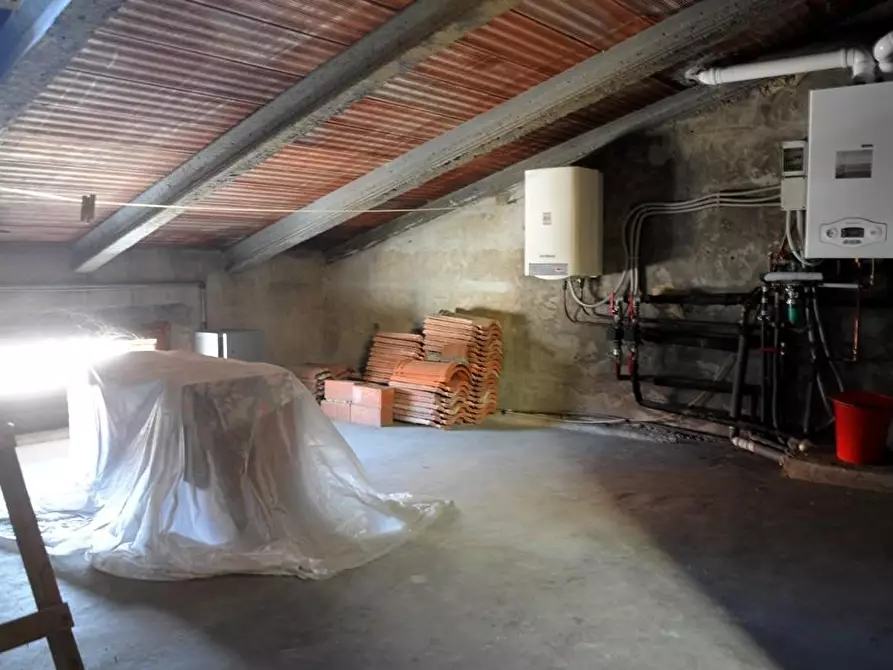 Immagine 15 di Appartamento in vendita  a Colle Di Val D'elsa