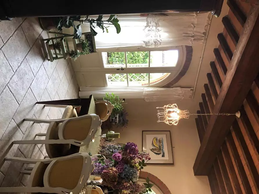 Immagine 9 di Villa in vendita  a San Giuliano Terme