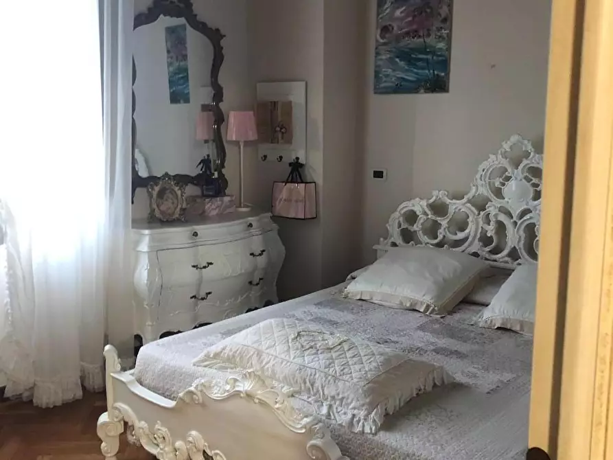 Immagine 21 di Villa in vendita  a San Giuliano Terme