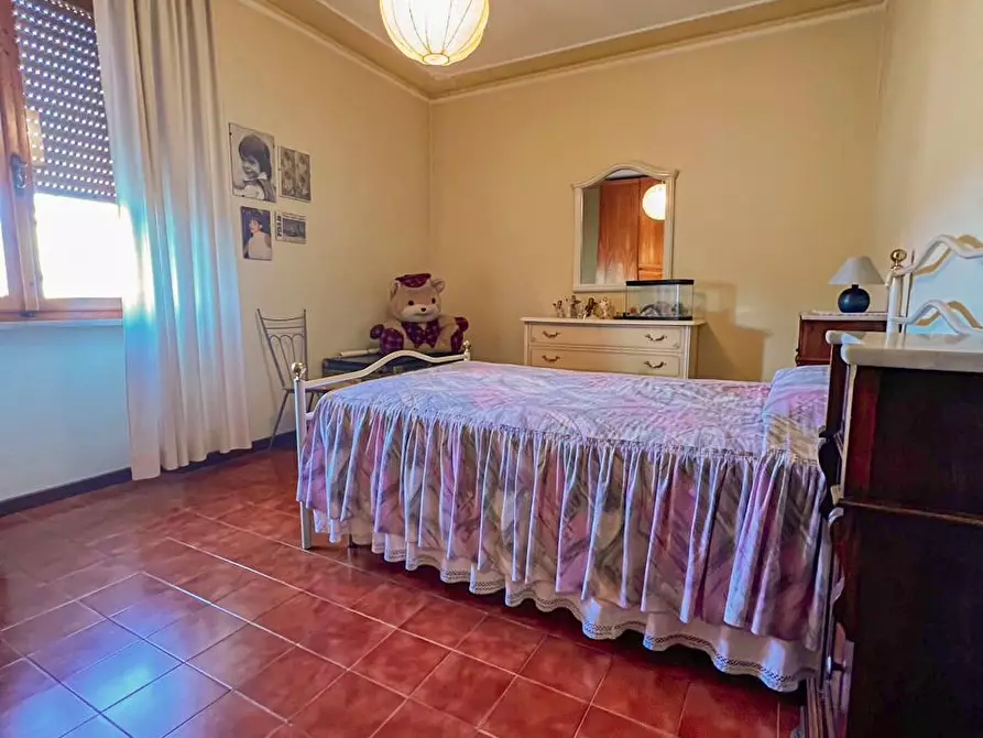 Immagine 18 di Villa in vendita  a Pisa