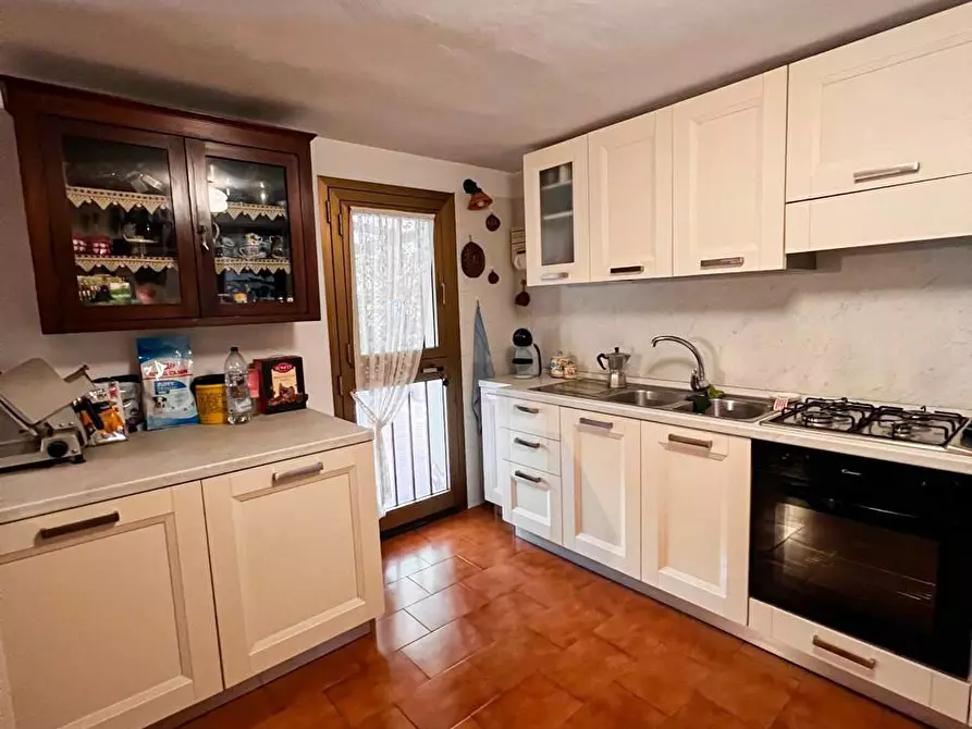 Immagine 27 di Villa in vendita  a Pisa