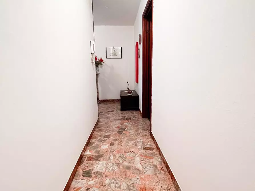 Immagine 15 di Villa in vendita  a Pisa