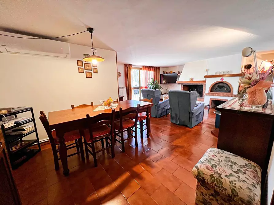 Immagine 24 di Villa in vendita  a Pisa