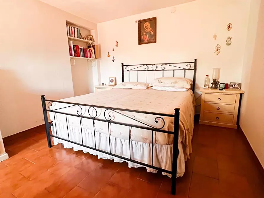 Immagine 28 di Villa in vendita  a Pisa