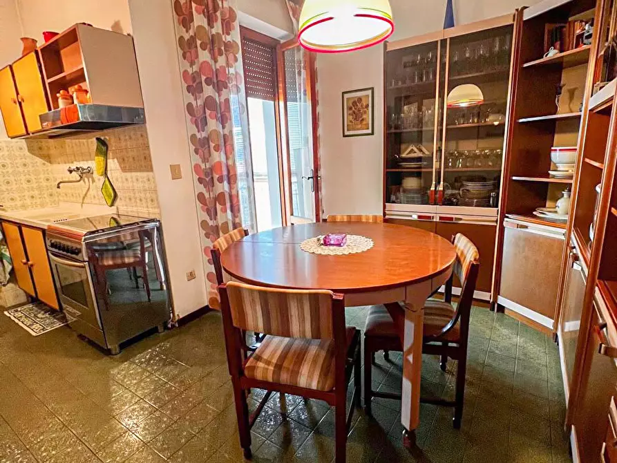 Immagine 12 di Villa in vendita  a Pisa