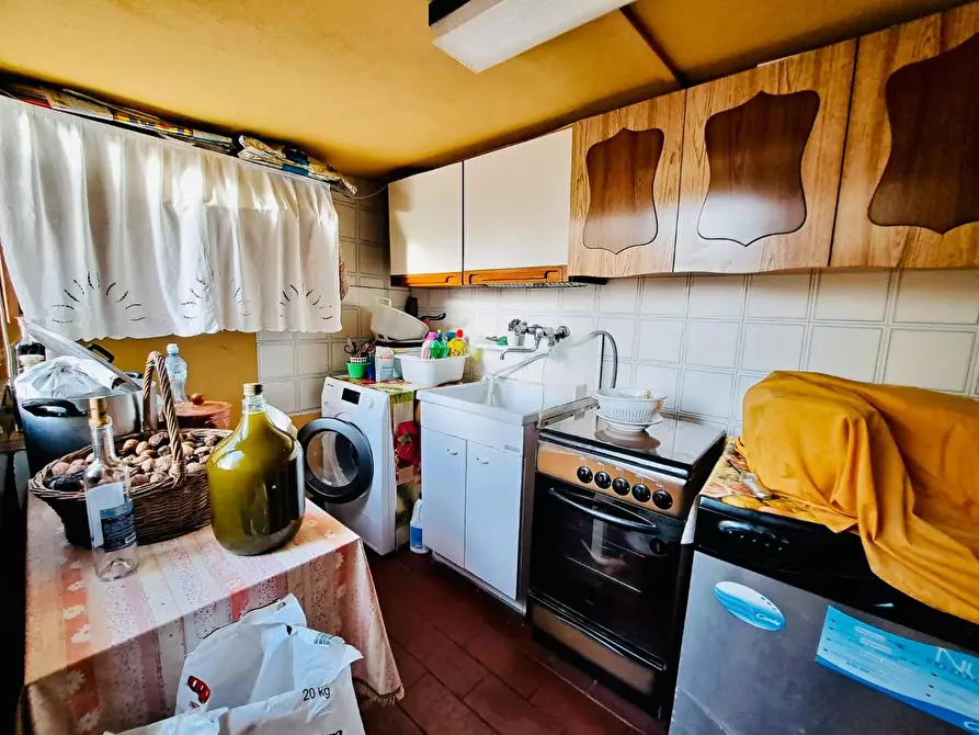 Immagine 29 di Casa indipendente in vendita  a Viareggio