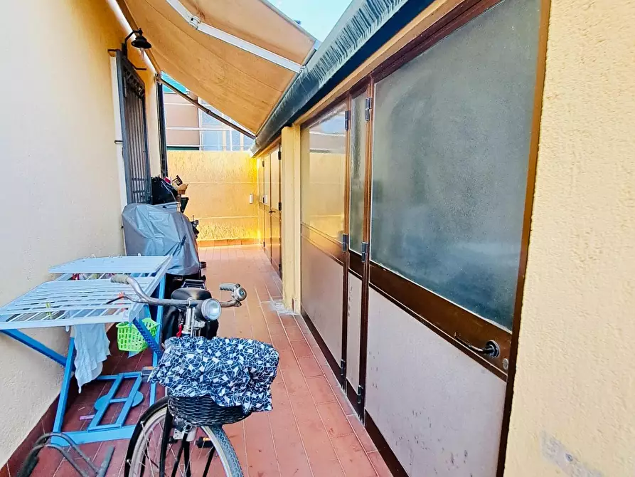 Immagine 32 di Casa indipendente in vendita  a Viareggio