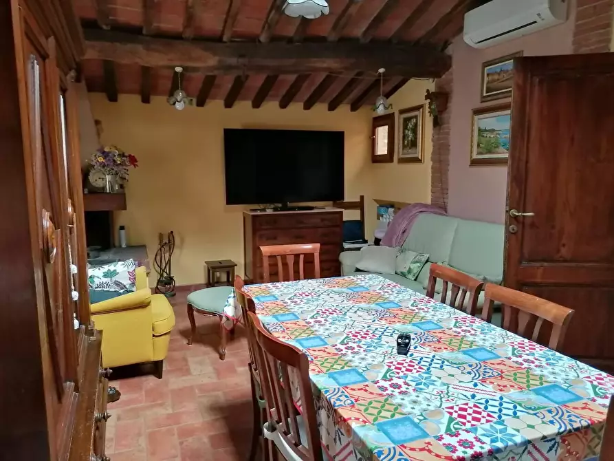 Immagine 42 di Terratetto in vendita  a Vicopisano