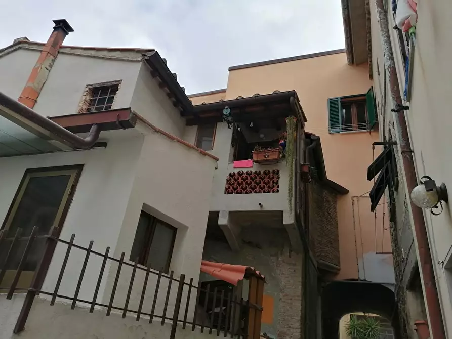 Immagine 29 di Terratetto in vendita  a Vicopisano