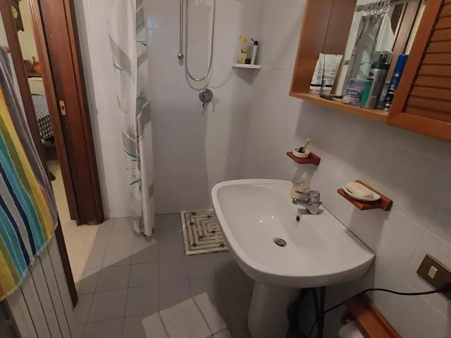 Immagine 44 di Villetta a schiera in vendita  a Buti