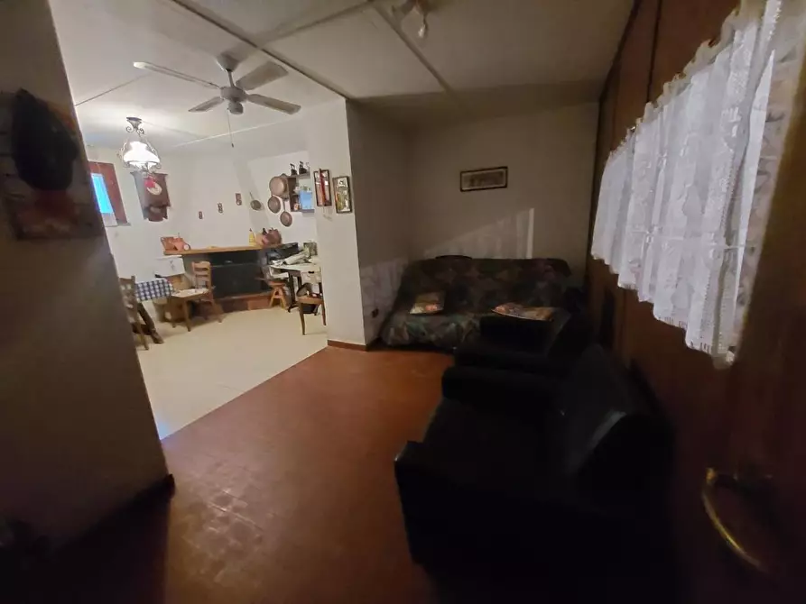 Immagine 37 di Villetta a schiera in vendita  a Buti