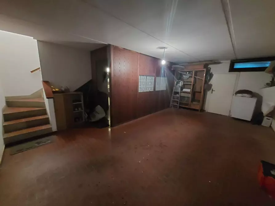 Immagine 36 di Villetta a schiera in vendita  a Buti