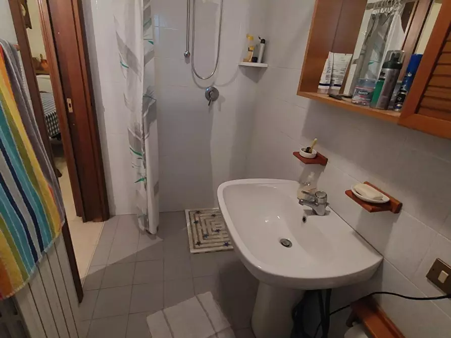 Immagine 42 di Villetta a schiera in vendita  a Buti