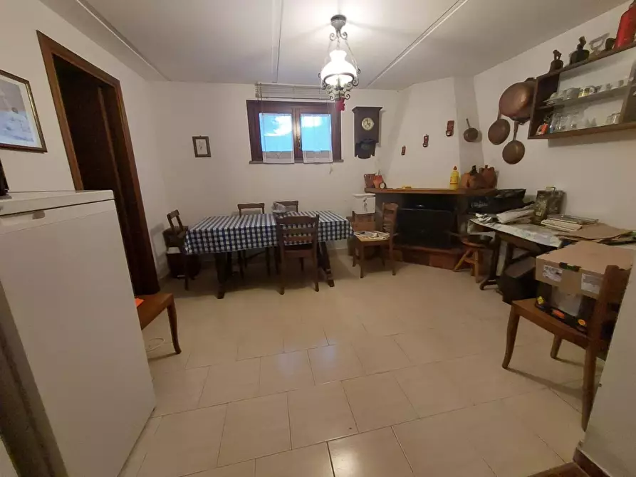 Immagine 40 di Villetta a schiera in vendita  a Buti