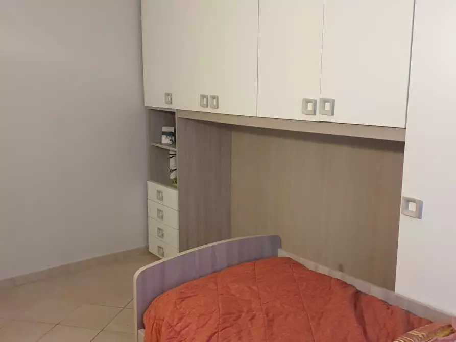 Immagine 11 di Appartamento in vendita  a Massa