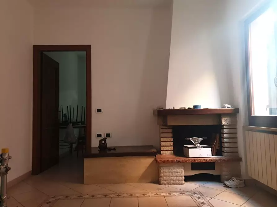 Immagine 4 di Appartamento in vendita  a Massa