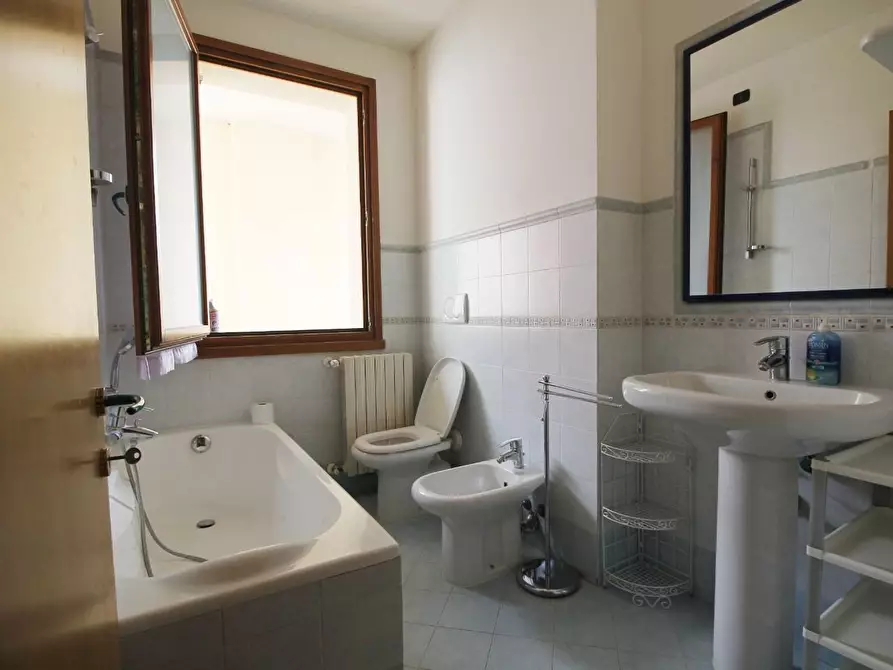 Immagine 9 di Appartamento in vendita  a Vinci