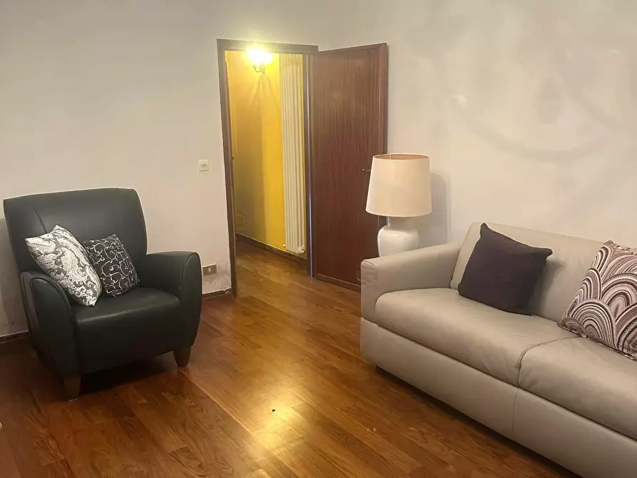 Immagine 49 di Casa colonica in vendita  a Capannori