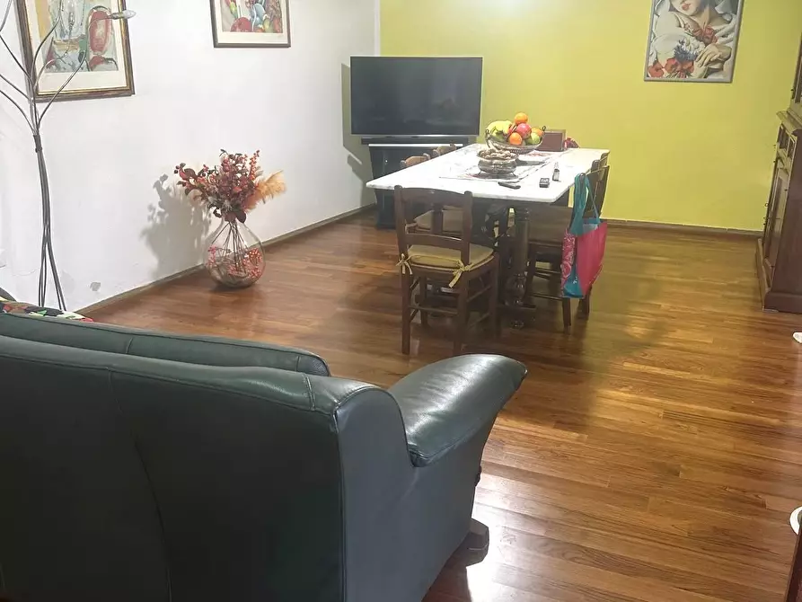 Immagine 44 di Casa colonica in vendita  a Capannori