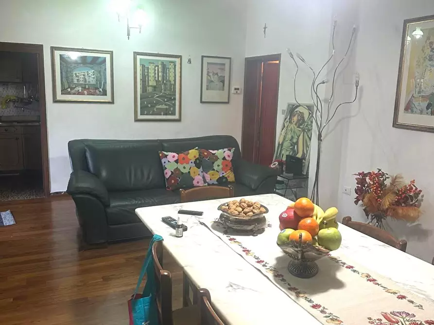 Immagine 45 di Casa colonica in vendita  a Capannori