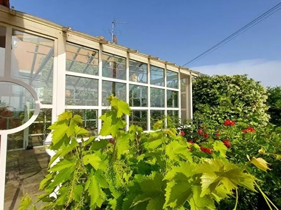 Immagine 26 di Casa colonica in vendita  a Capannori