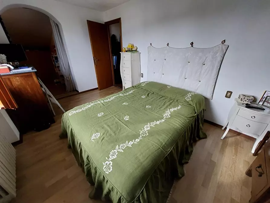 Immagine 36 di Villa in vendita  a Pontedera