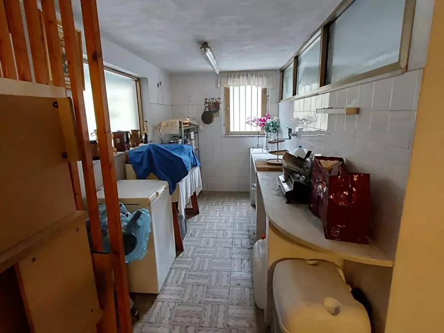 Immagine 48 di Villa in vendita  a Pontedera