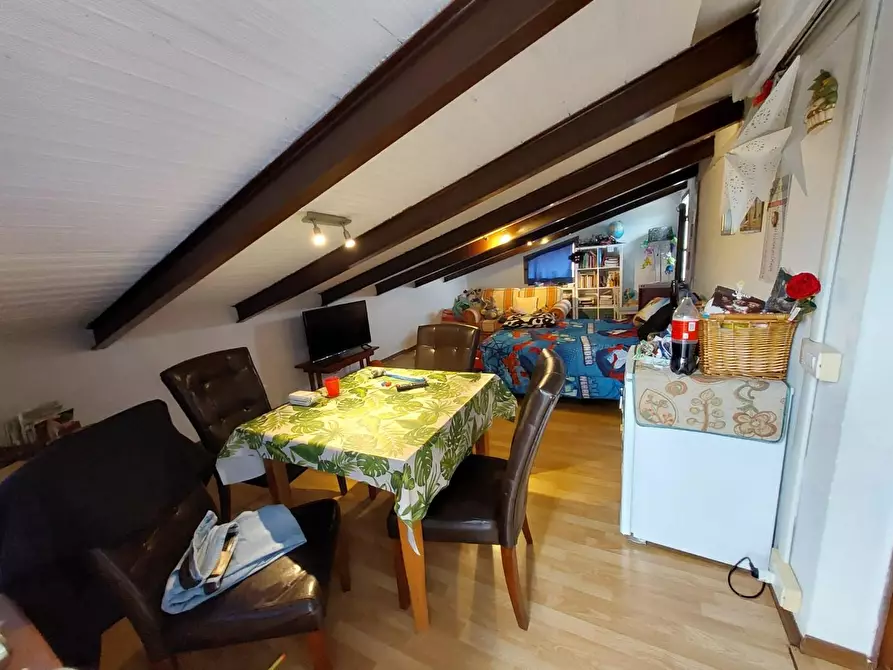 Immagine 42 di Villa in vendita  a Pontedera