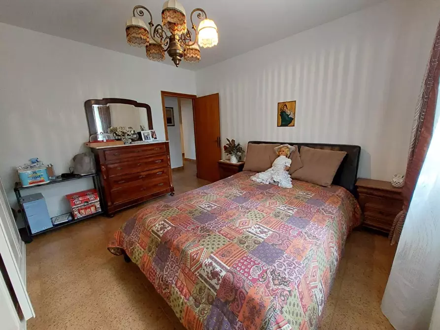 Immagine 22 di Villa in vendita  a Pontedera