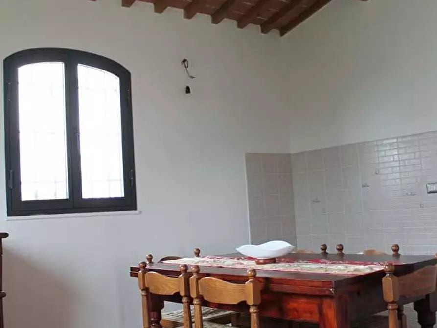 Immagine 13 di Casa colonica in vendita  a Vinci