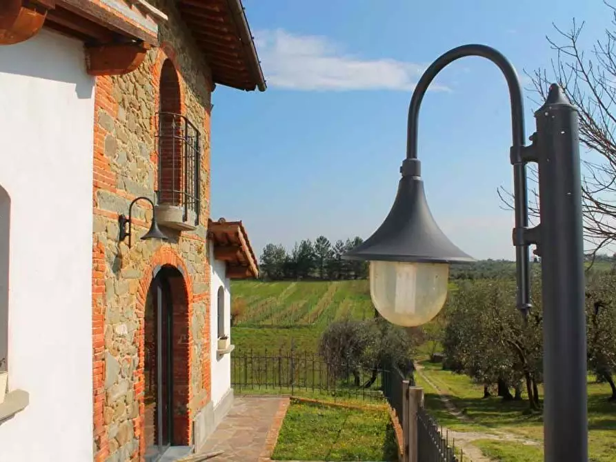 Immagine 4 di Casa colonica in vendita  a Vinci