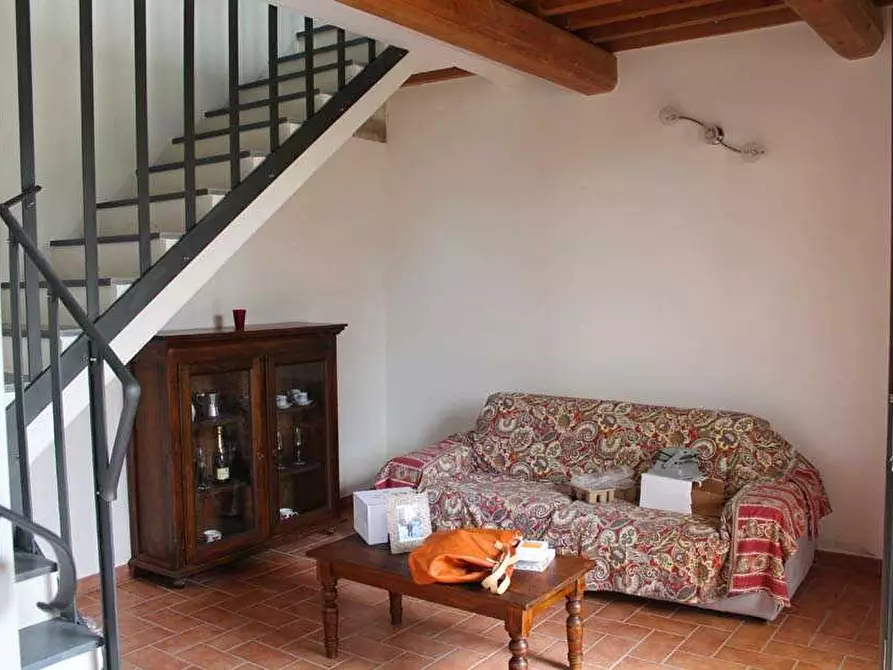 Immagine 11 di Casa colonica in vendita  a Vinci