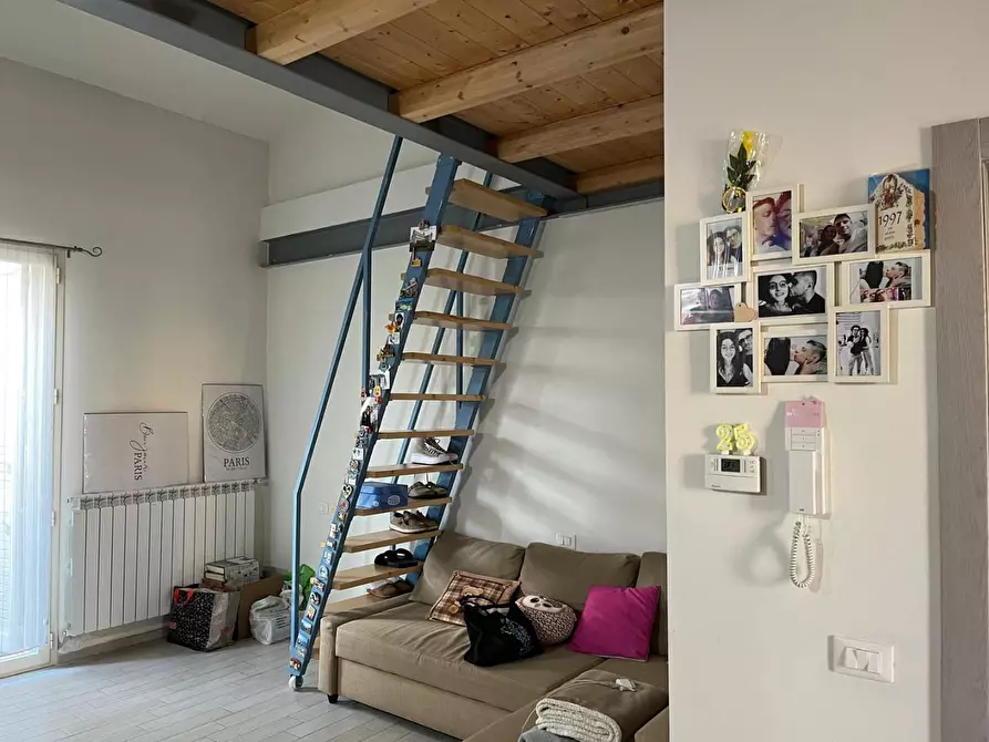 Immagine 7 di Loft/Open space in affitto  a Cascina