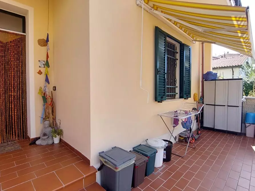 Immagine 11 di Appartamento in vendita  a Rosignano Marittimo