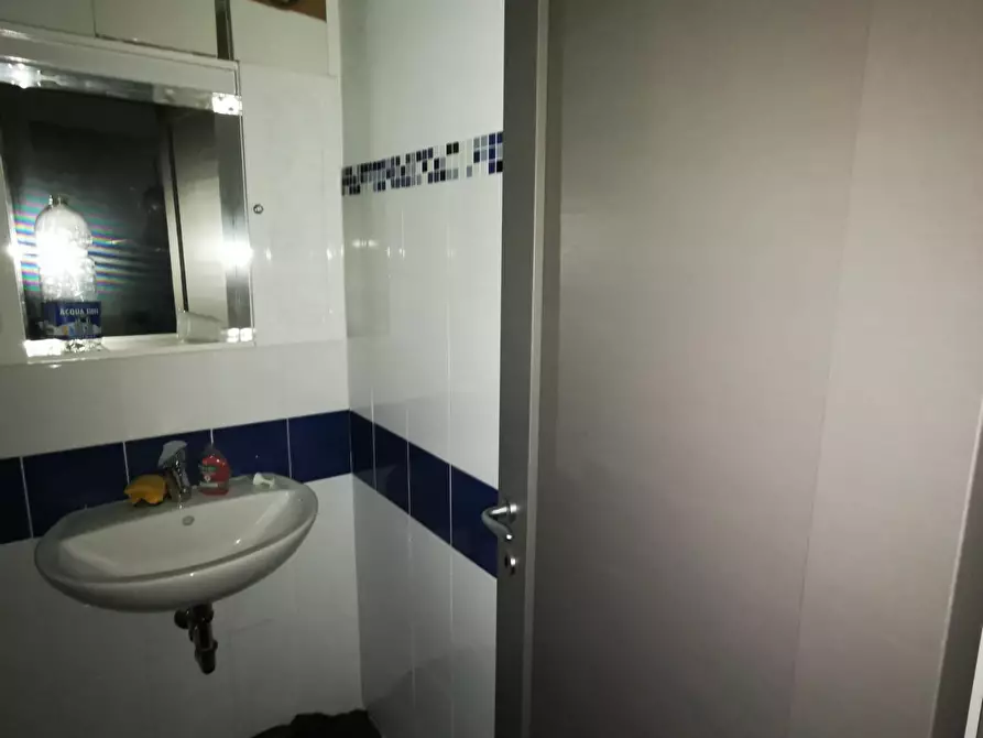 Immagine 10 di Ufficio in vendita  a Pisa