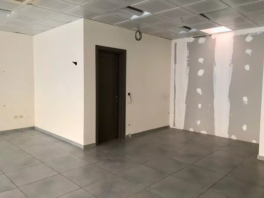 Immagine 6 di Ufficio in vendita  a Pisa