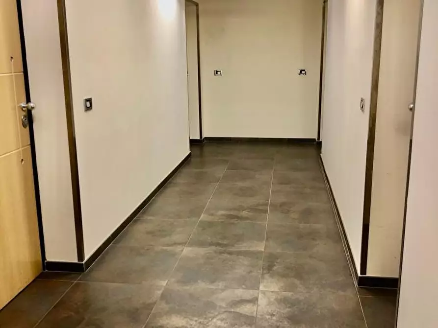 Immagine 18 di Ufficio in vendita  a Pisa