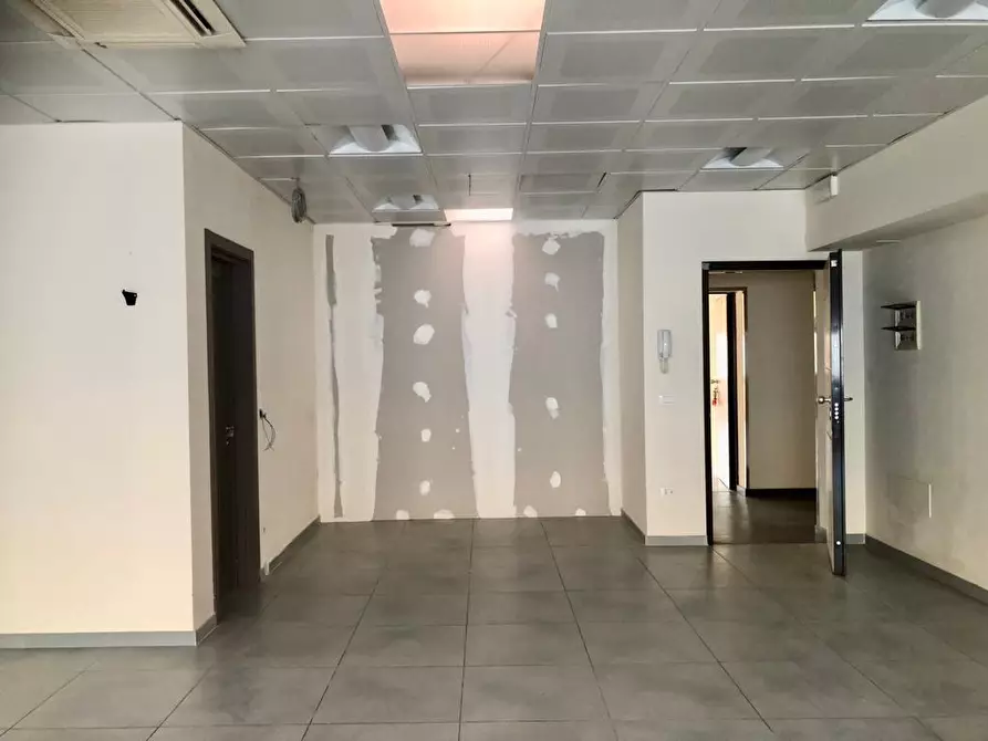 Immagine 5 di Ufficio in vendita  a Pisa