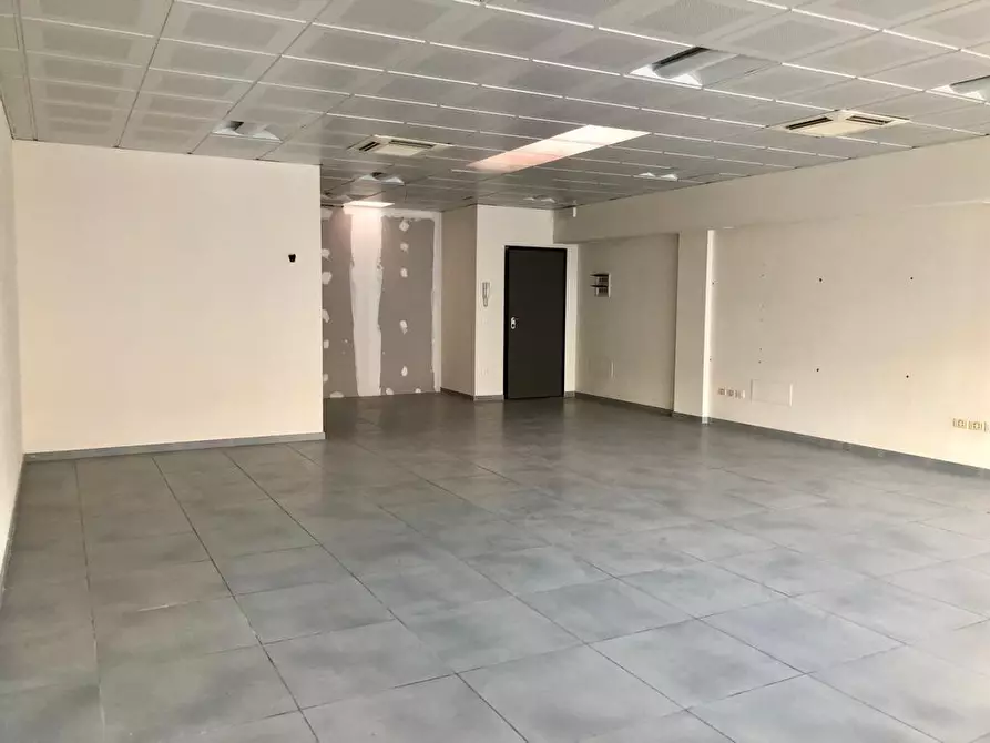 Immagine 7 di Ufficio in vendita  a Pisa