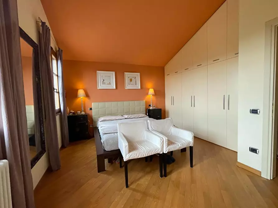 Immagine 34 di Villa in vendita  a San Miniato