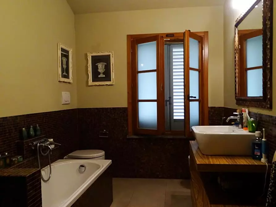 Immagine 27 di Villa in vendita  a San Miniato