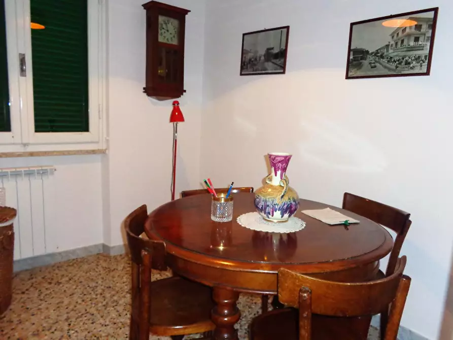 Immagine 7 di Villa in vendita  a Pietrasanta