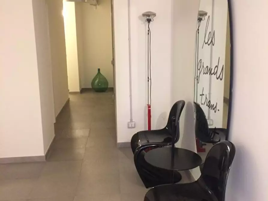 Immagine 19 di Ufficio in vendita  a Vinci