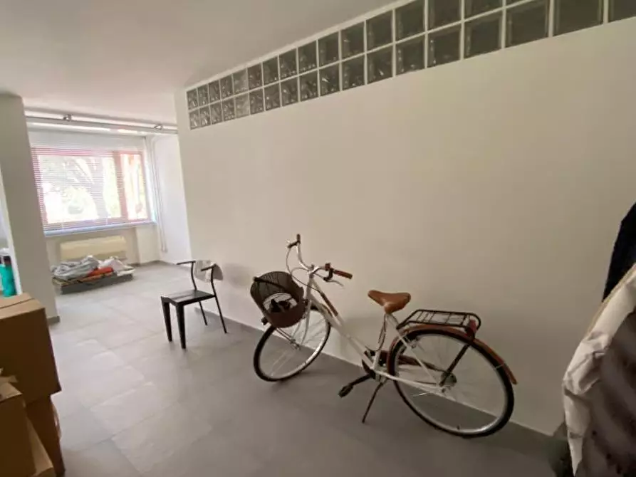 Immagine 20 di Ufficio in vendita  a Vinci