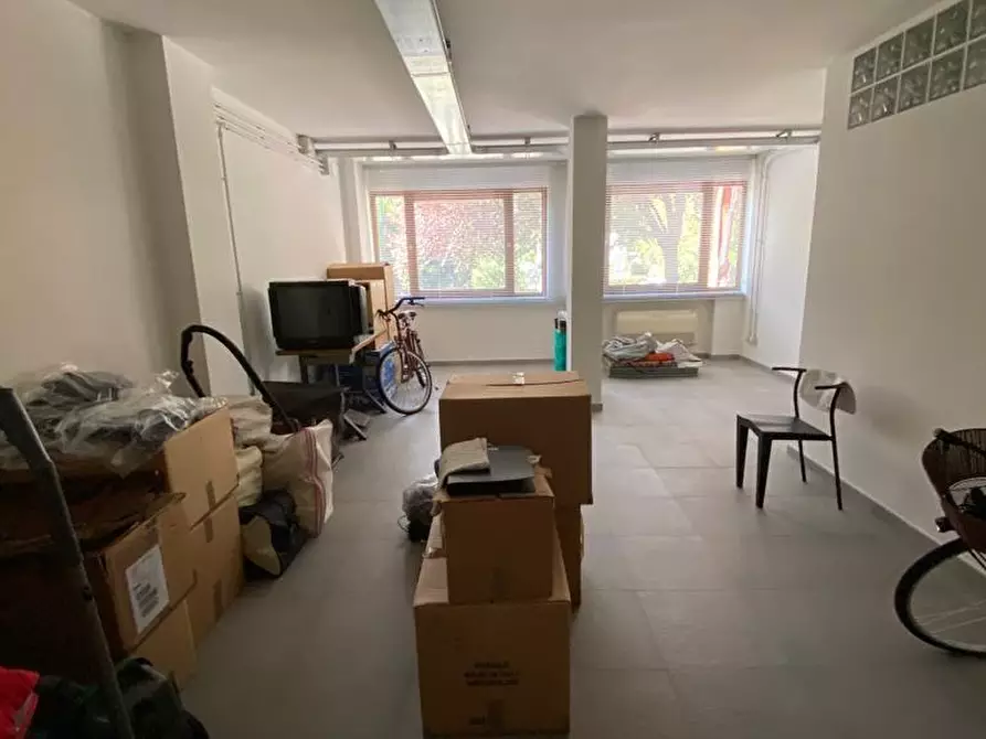 Immagine 9 di Ufficio in vendita  a Vinci