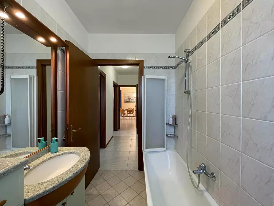 Immagine 27 di Appartamento in vendita  a Empoli