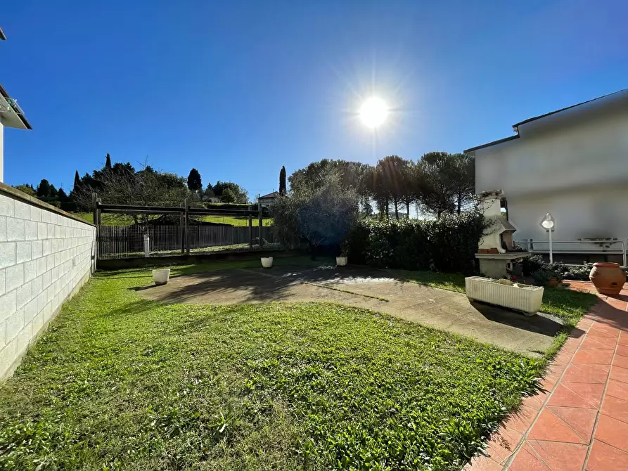 Immagine 3 di Villetta a schiera in vendita  a Empoli